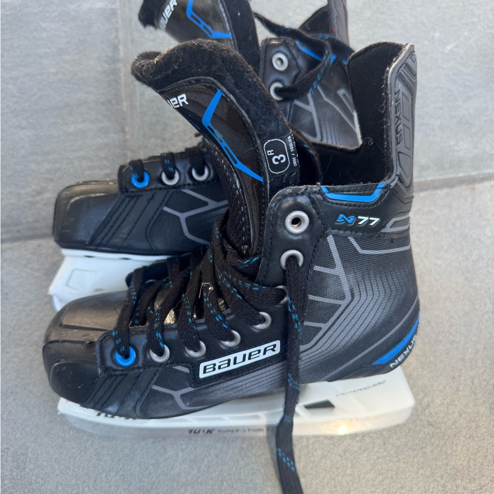 Bauer N77 Black and Blue Ice Skates